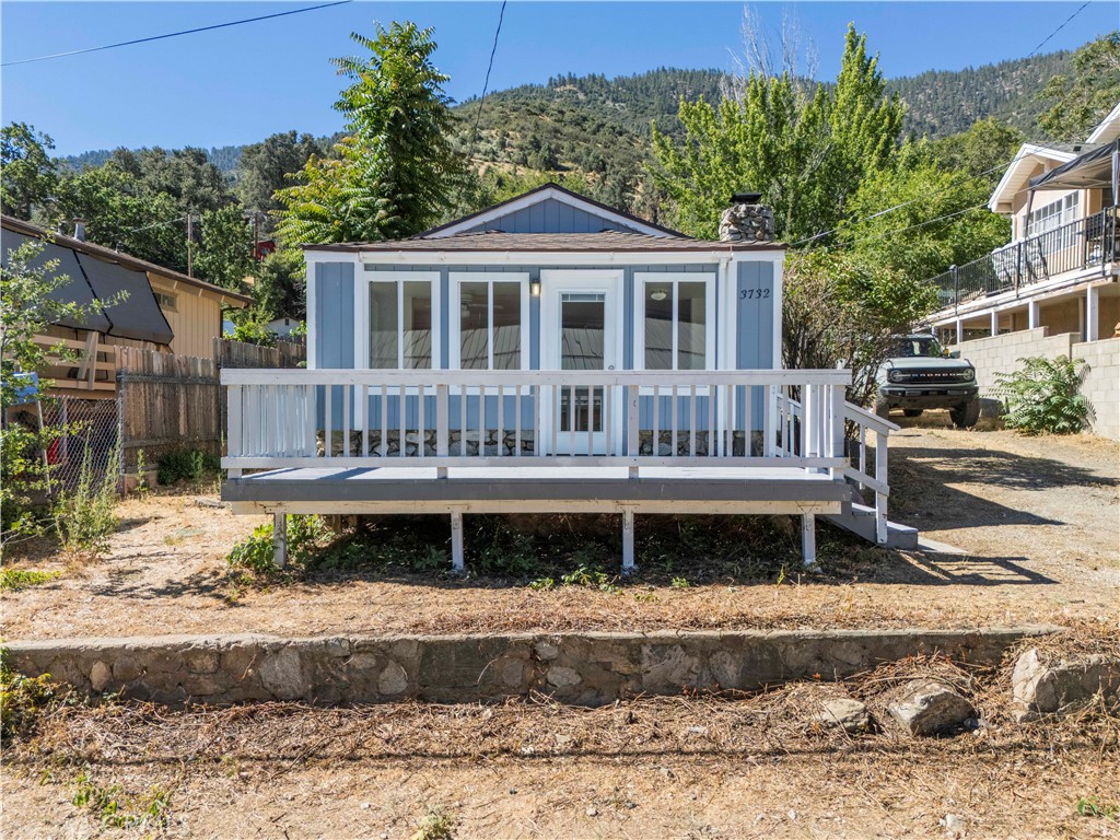 3732 Encino Property Photo 1