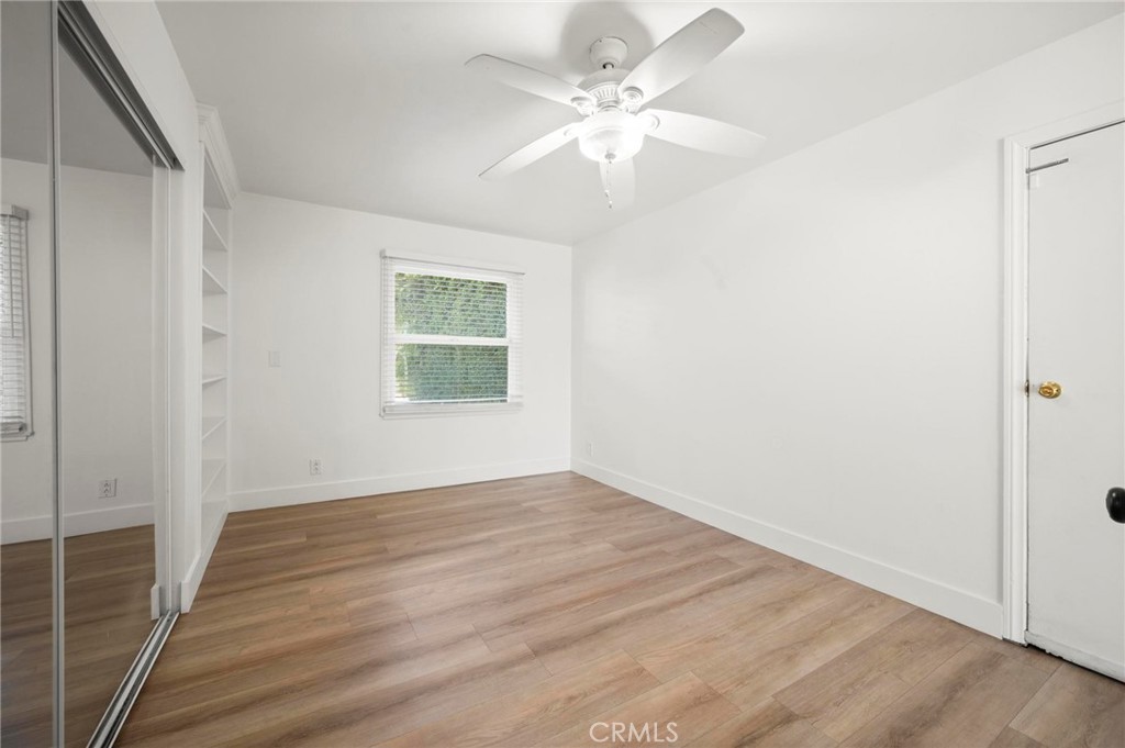 22923 Arminta Street Property Photo 17