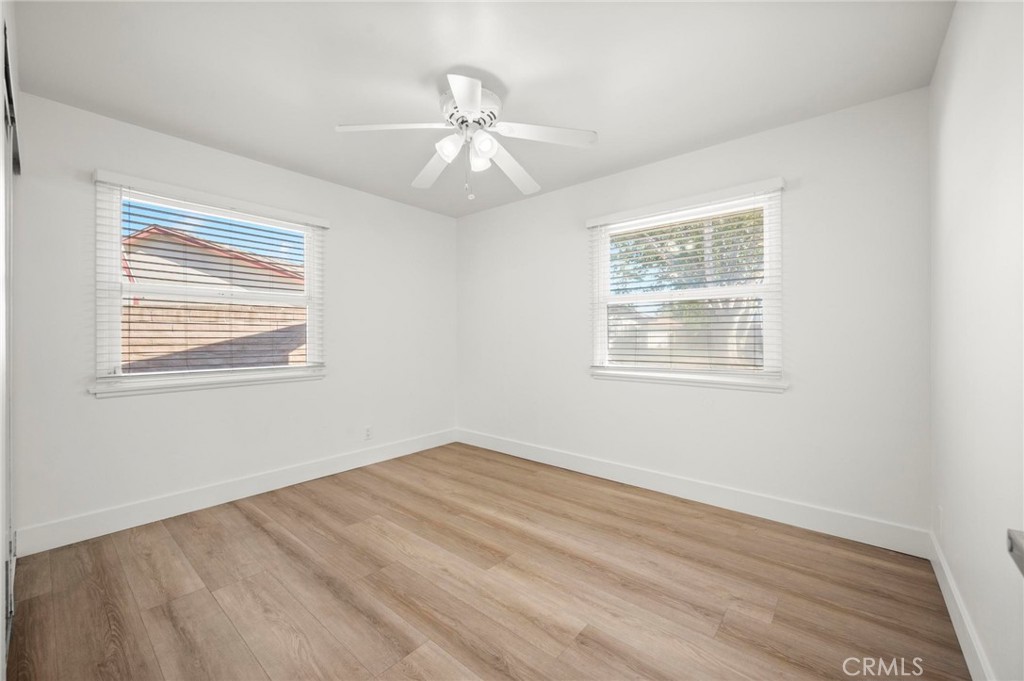 22923 Arminta Street Property Photo 24