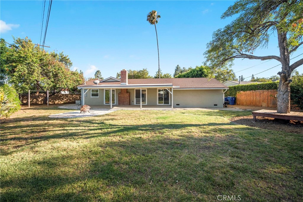 22923 Arminta Street Property Photo 27