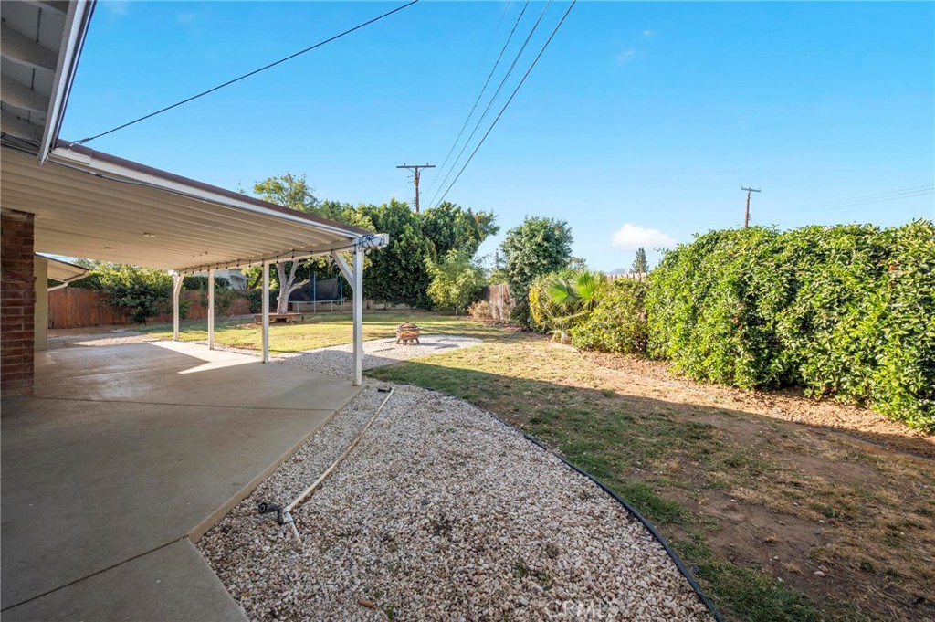 22923 Arminta Street Property Photo 28