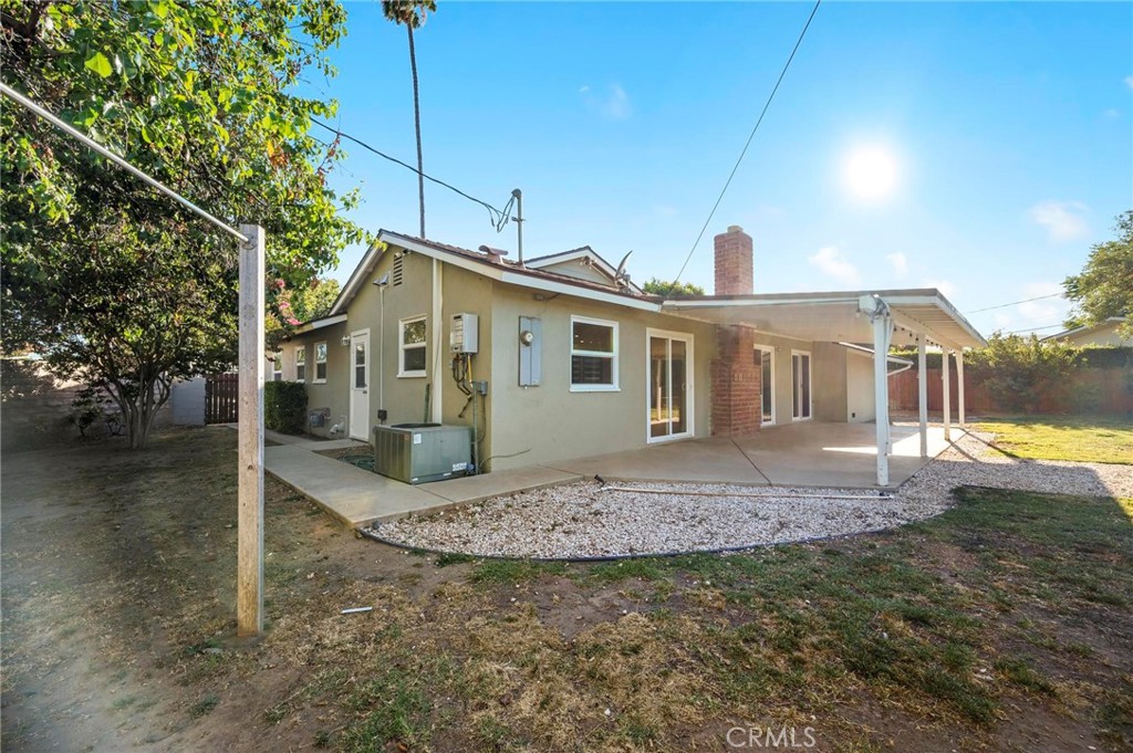 22923 Arminta Street Property Photo 32