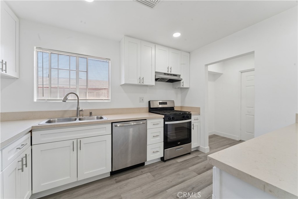 16550 Kalisher Property Photo 8