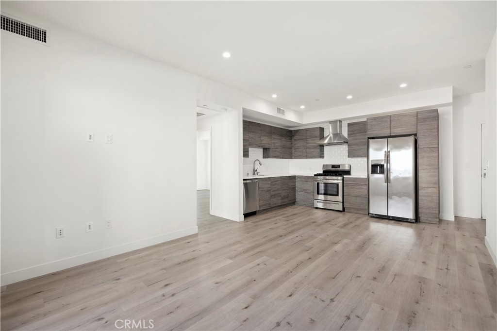 1545 S Fairfax Property Photo 21
