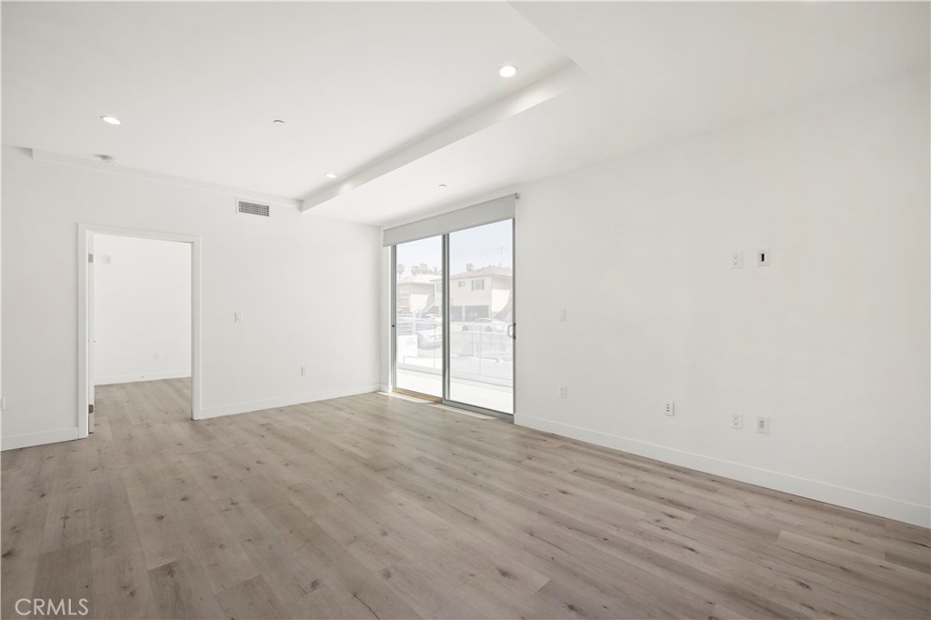 1545 S Fairfax Property Photo 27