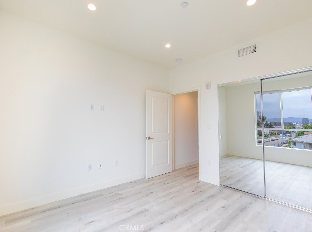 1545 S Fairfax Property Photo 29