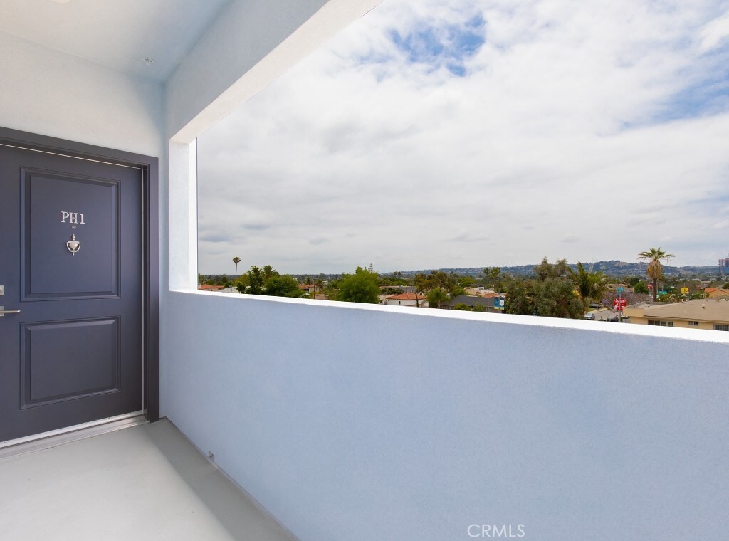 1545 S Fairfax Property Photo 37