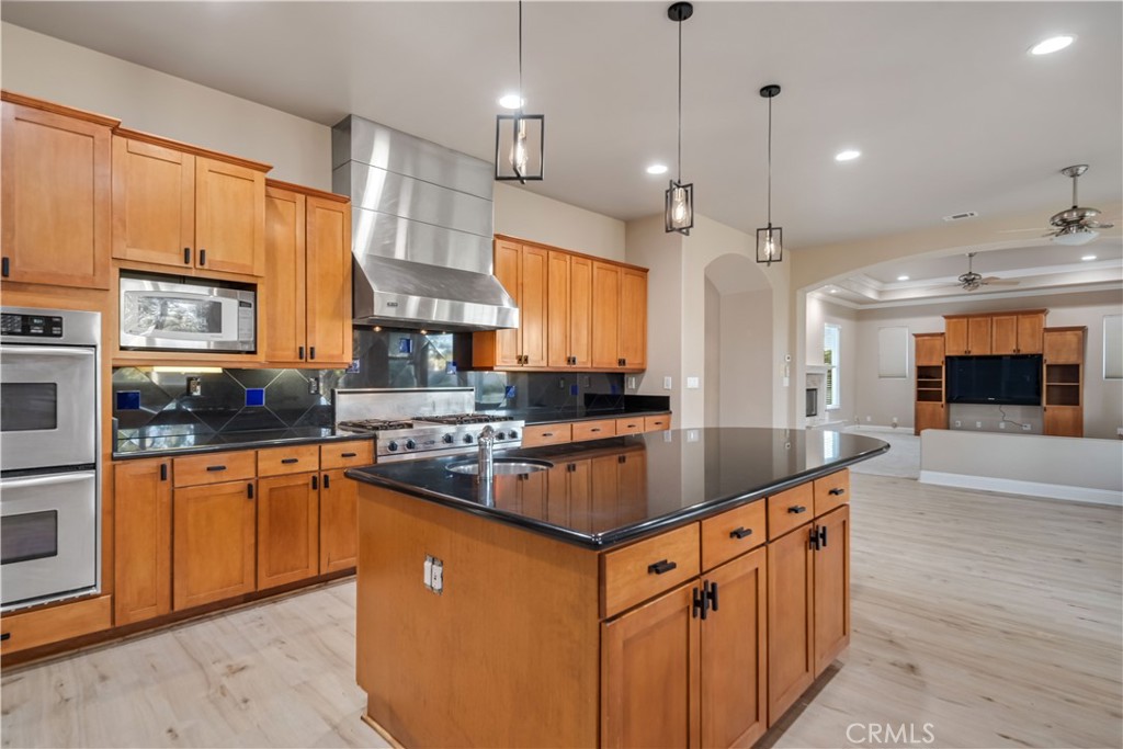 2020 W Avenue N Property Photo 18