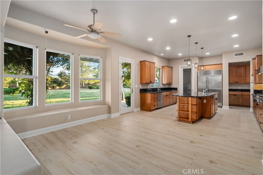 2020 W Avenue N Property Photo 24
