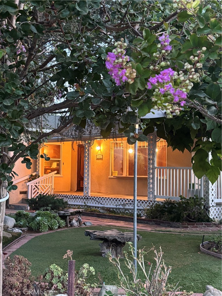 4241 Eve Property Photo 4