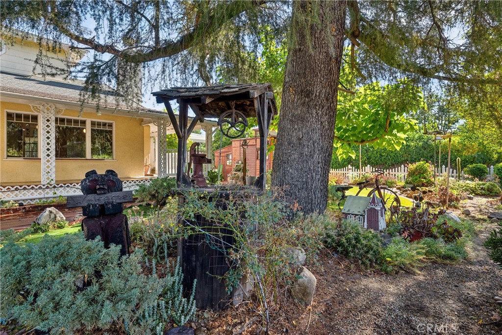 4241 Eve Property Photo 8