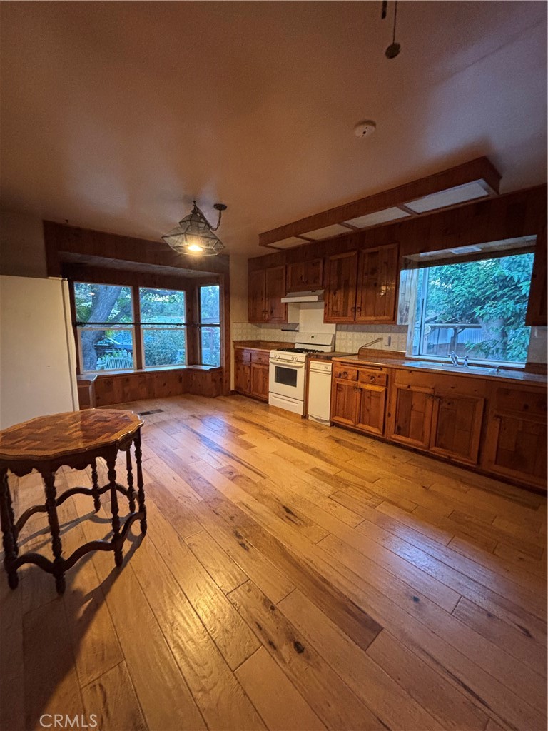 4241 Eve Property Photo 40