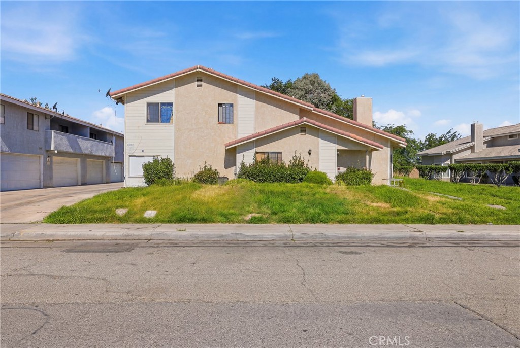 43731 8th Street E Property Photo 11