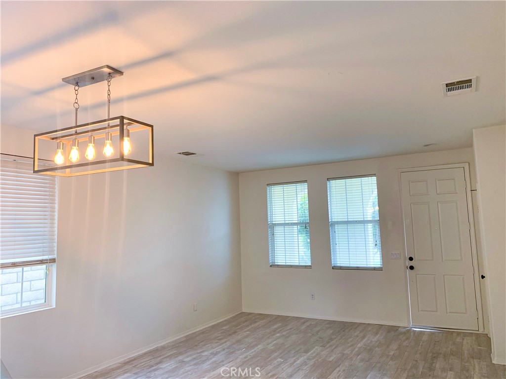 23823 Via Campana Property Photo 4