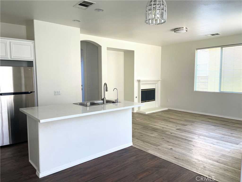 23823 Via Campana Property Photo 8