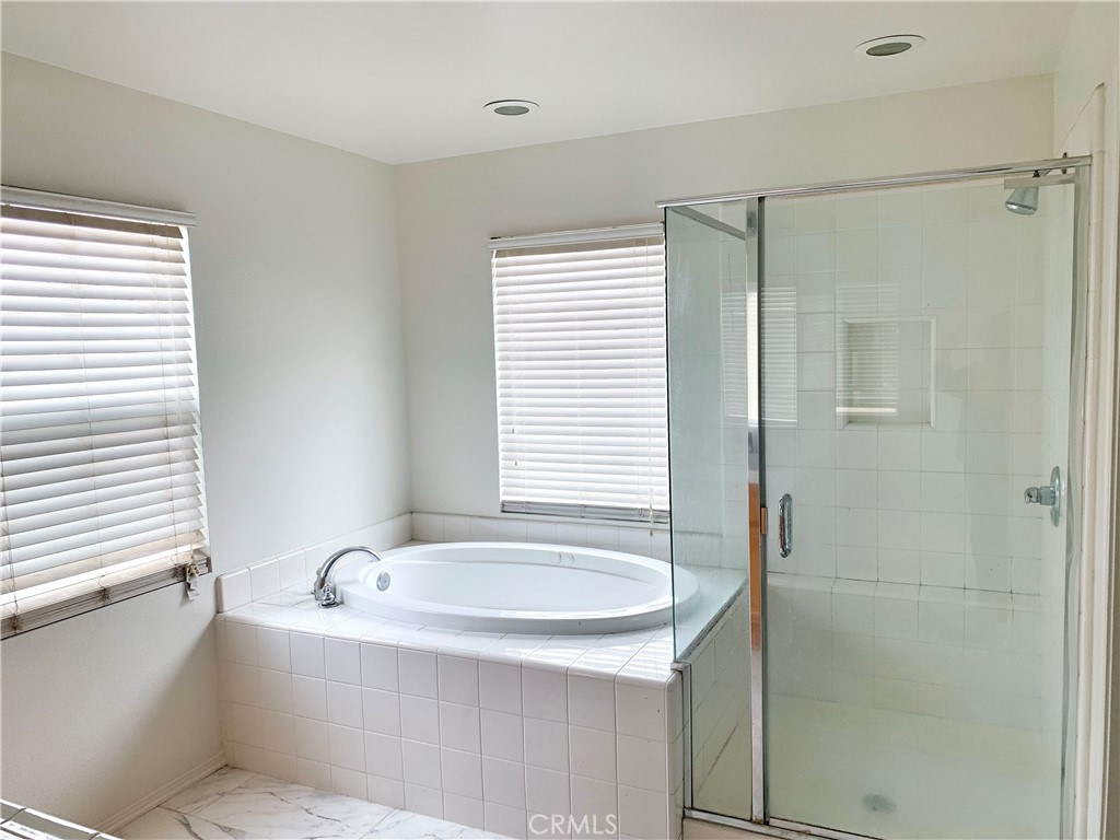 23823 Via Campana Property Photo 10