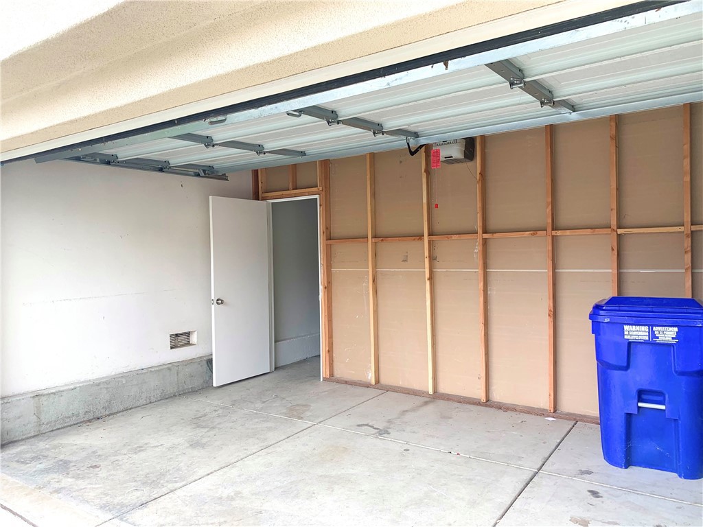 23823 Via Campana Property Photo 14