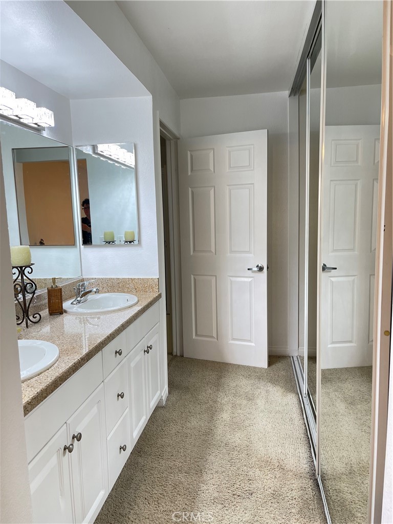 5540 Owensmouth Avenue 204 Property Photo 11