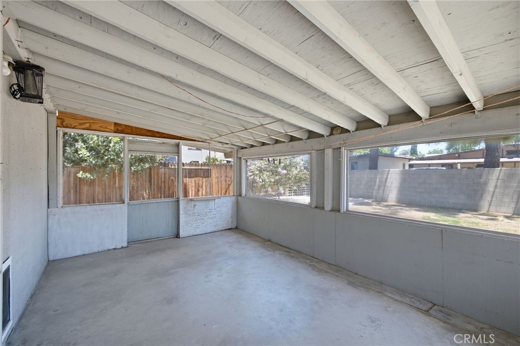 524 B Street Property Photo 4