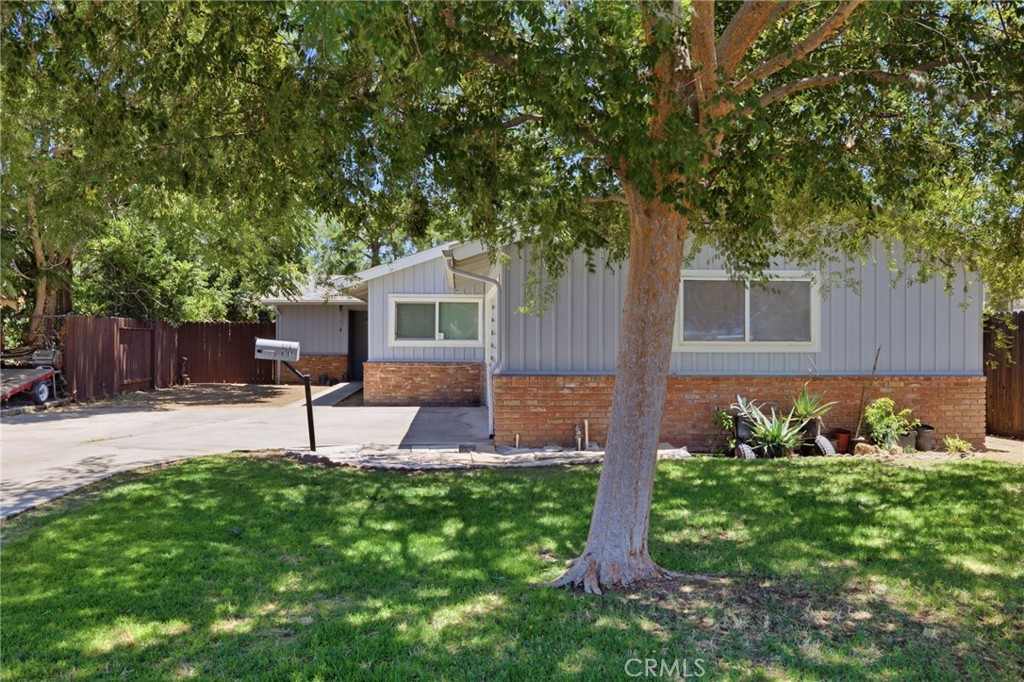 524 B Street Property Photo 6