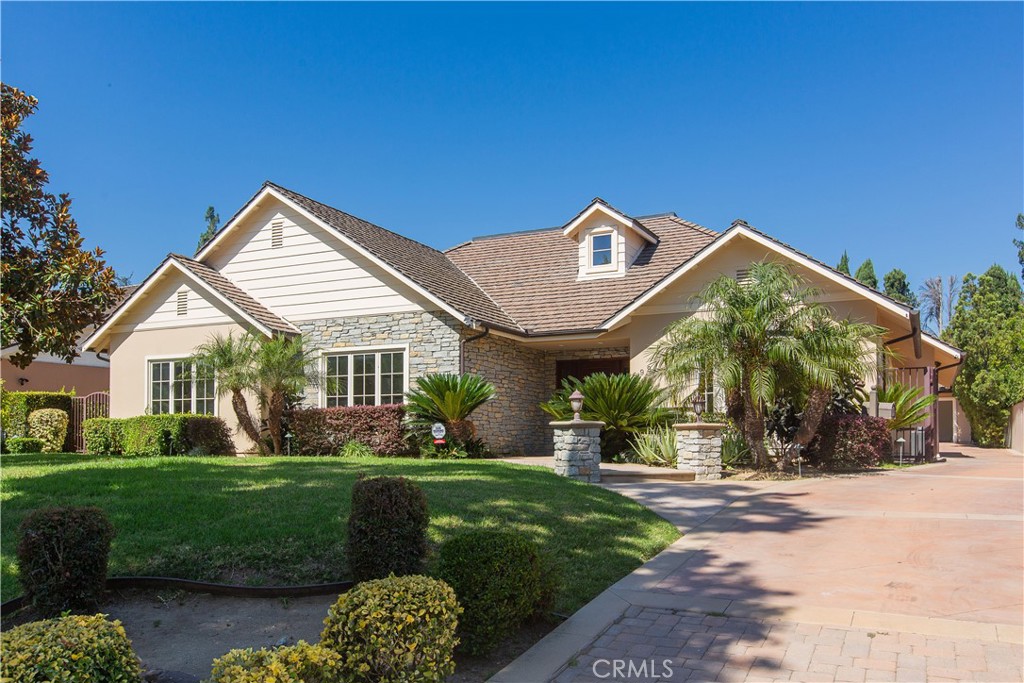 899 S Santa Anita Property Photo 2