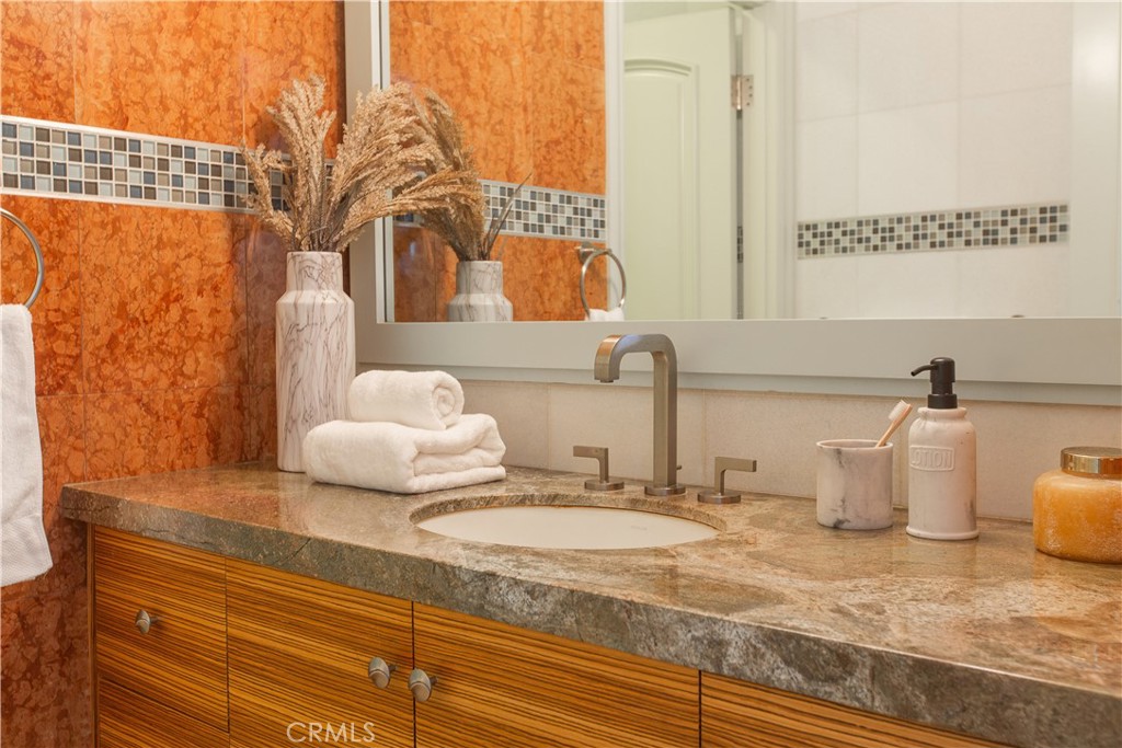 899 S Santa Anita Property Photo 38