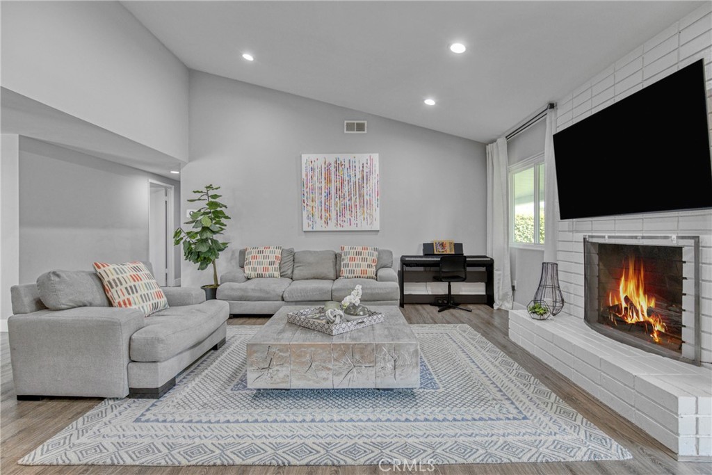7293 Cirrus Way Property Photo 2