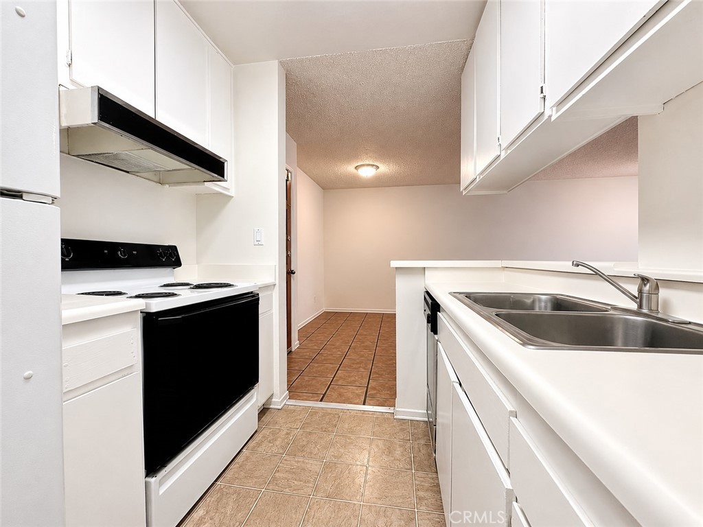 18307 Burbank Boulevard 131 Property Photo 7