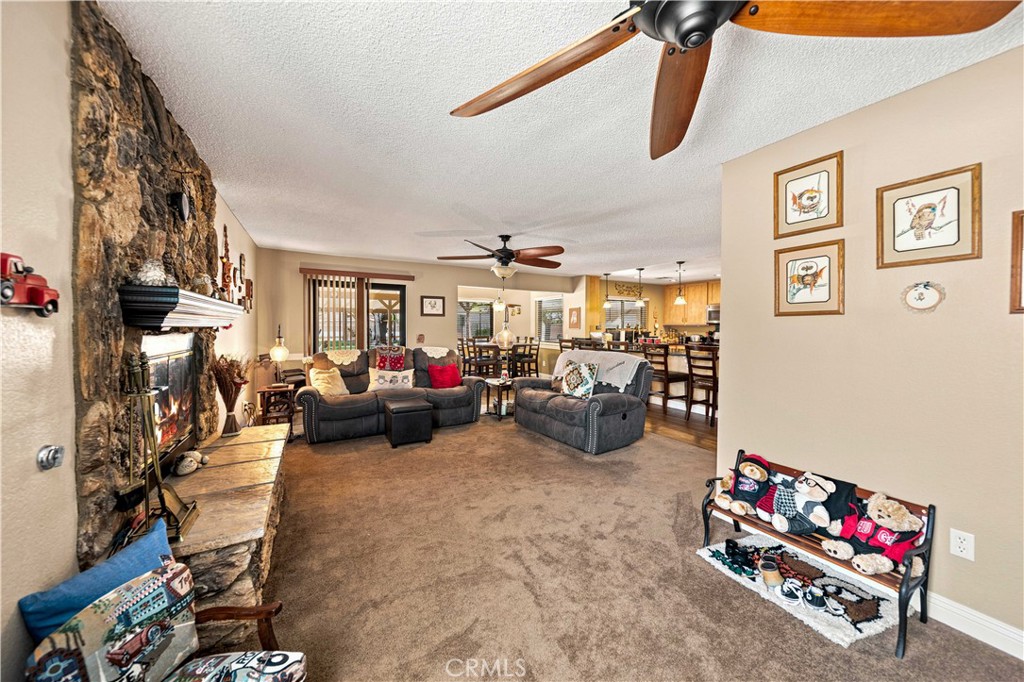 42301 Woodstone Property Photo 7