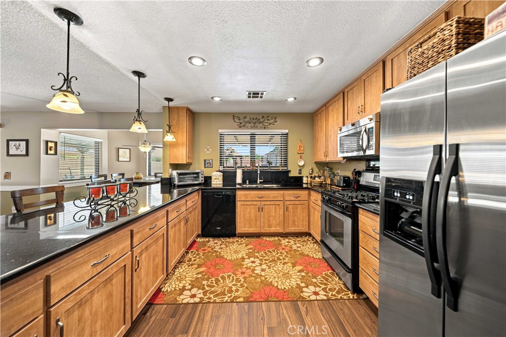 42301 Woodstone Property Photo 14