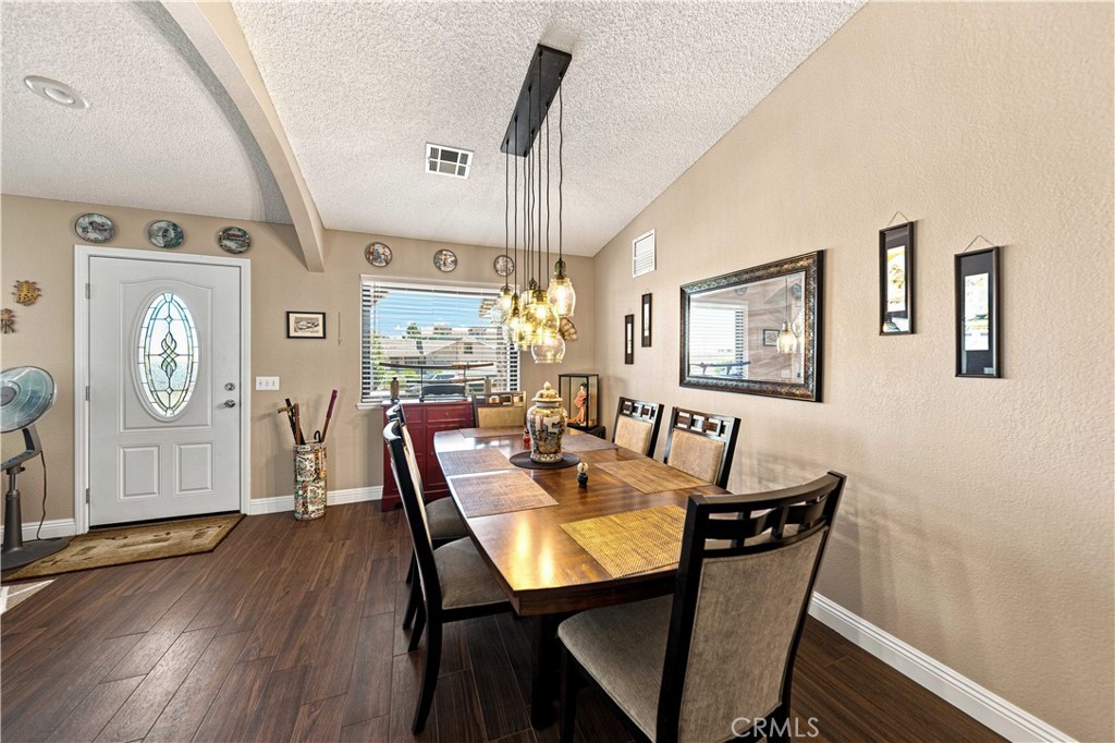42301 Woodstone Property Photo 18
