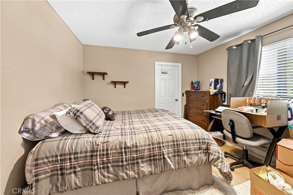 42301 Woodstone Property Photo 22