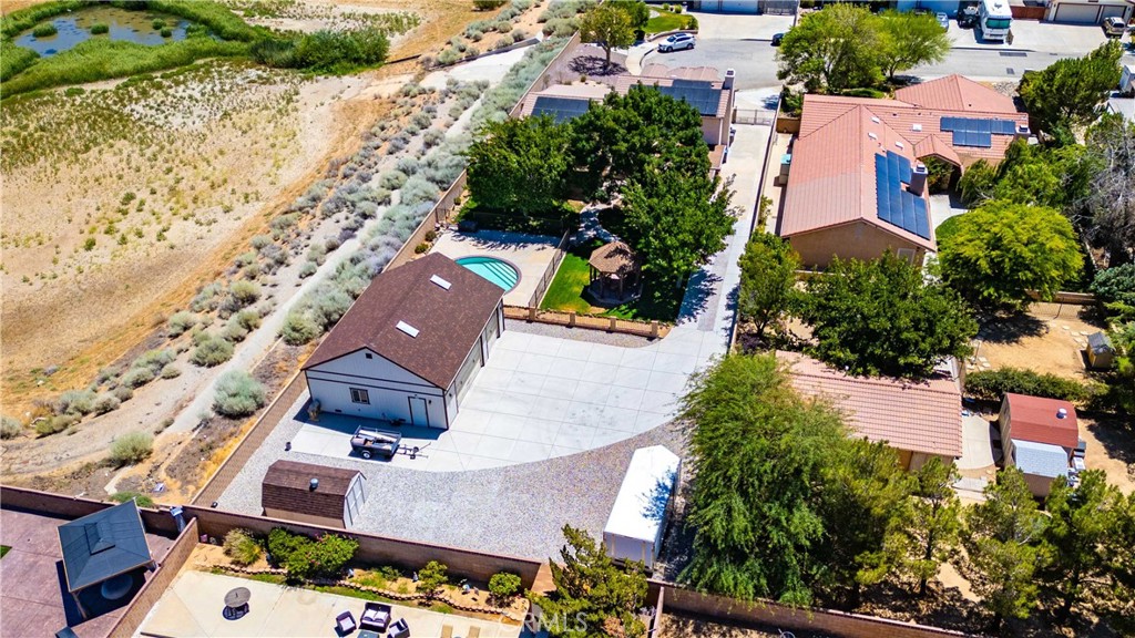 42301 Woodstone Property Photo 48