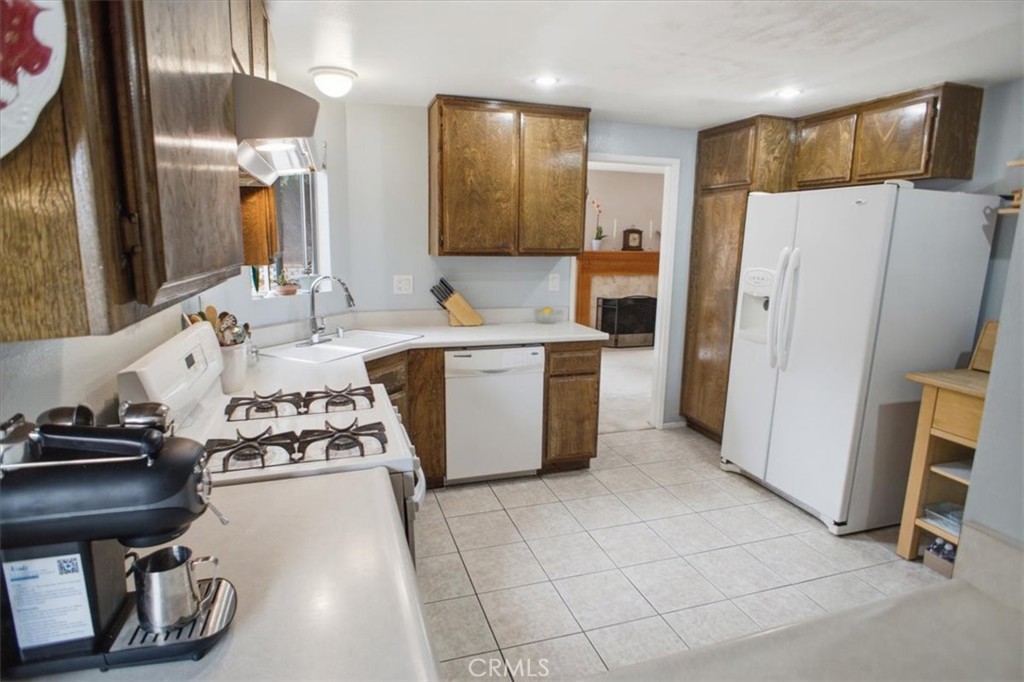 15833 Rosehaven Lane Property Photo 7