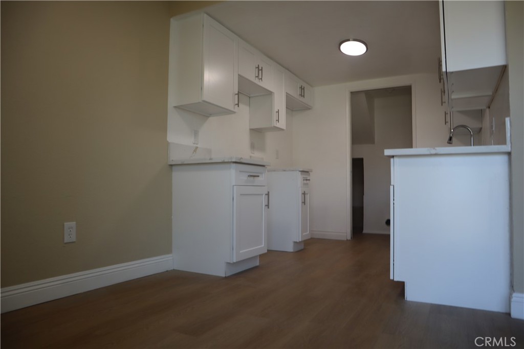 9047 Langdon 4 Property Photo 4