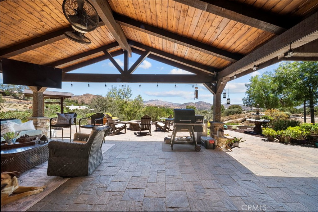 32935 Canyon Quail Trail Property Photo 3