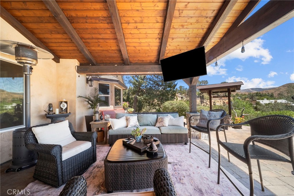 32935 Canyon Quail Trail Property Photo 5