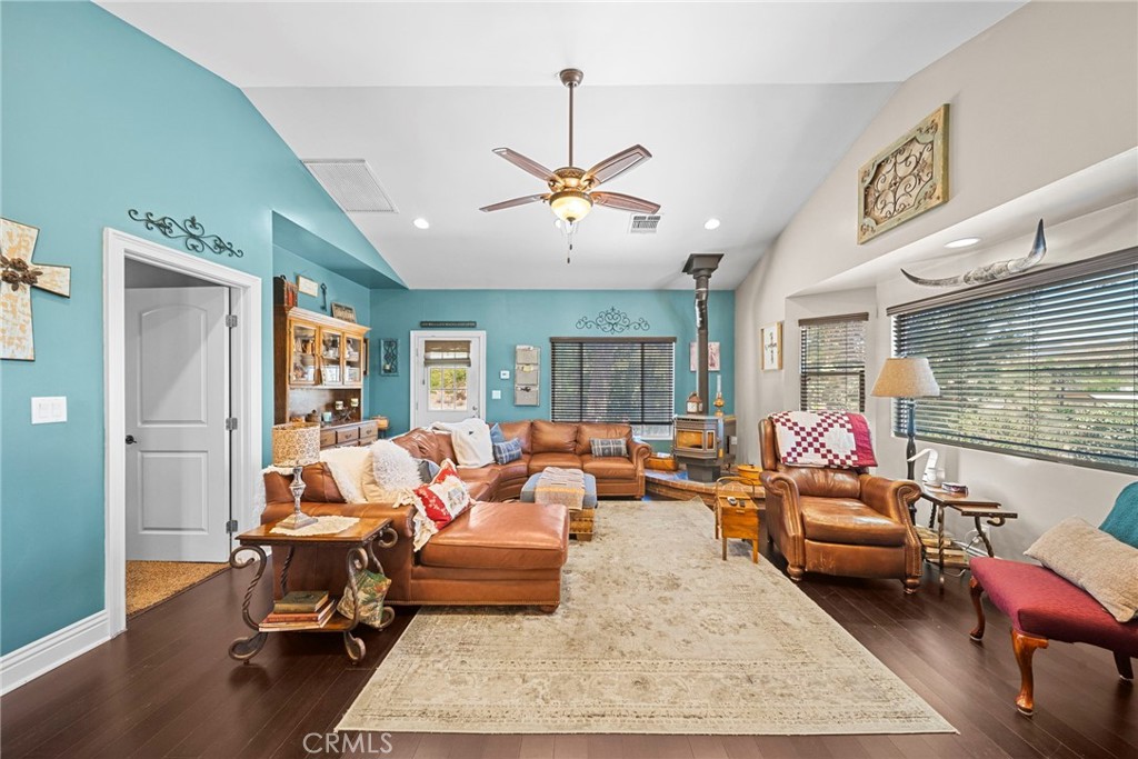 32935 Canyon Quail Trail Property Photo 10