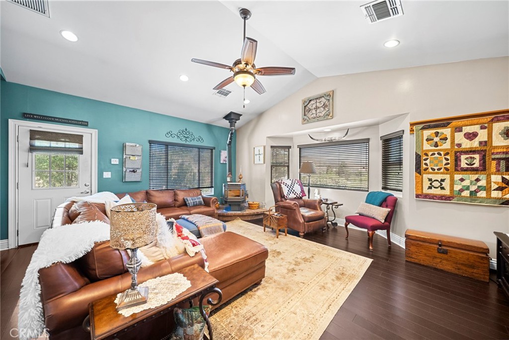 32935 Canyon Quail Trail Property Photo 13