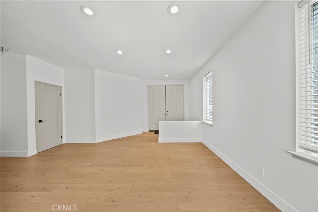 28379 Calex Dr Property Photo 6