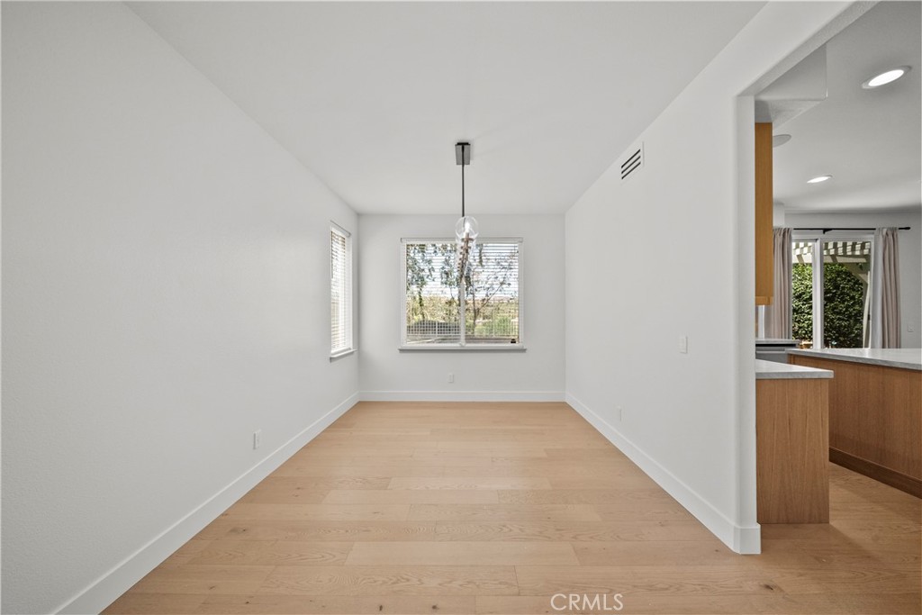 28379 Calex Dr Property Photo 11