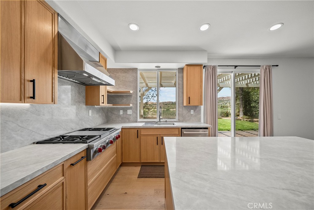 28379 Calex Dr Property Photo 15