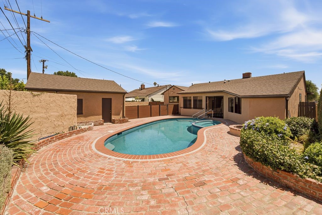6313 Melvin Property Photo 25