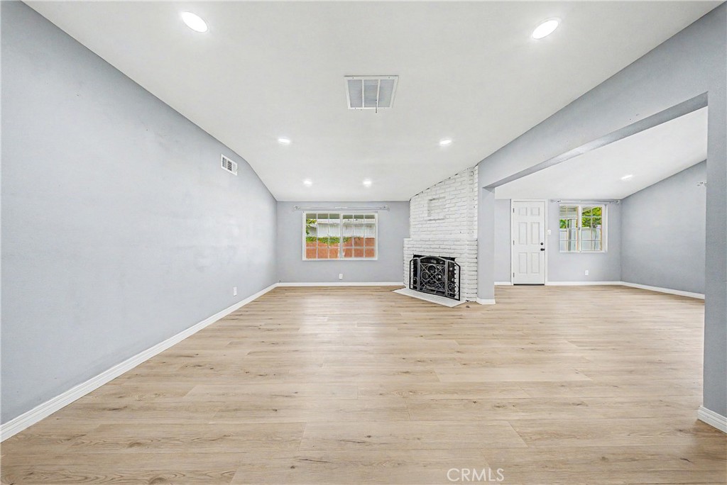 5651 Radford Avenue Property Photo 4