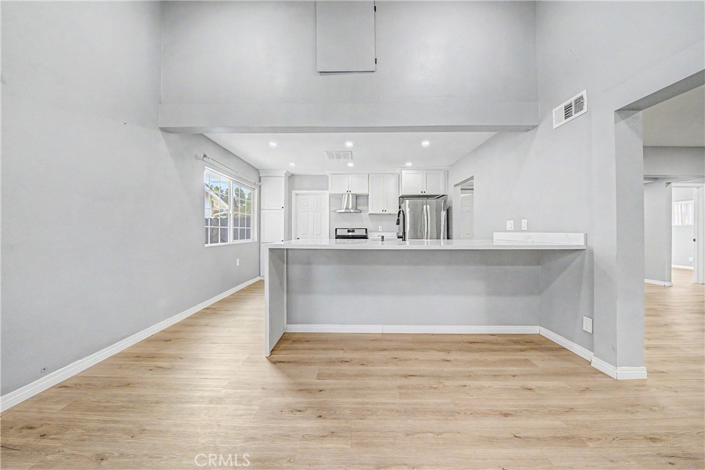 5651 Radford Avenue Property Photo 7