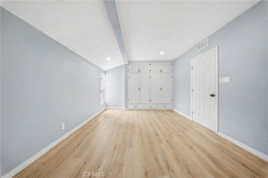 5651 Radford Avenue Property Photo 12