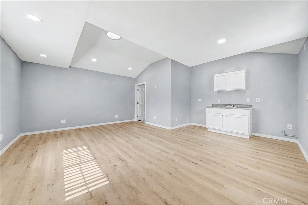 5651 Radford Avenue Property Photo 24