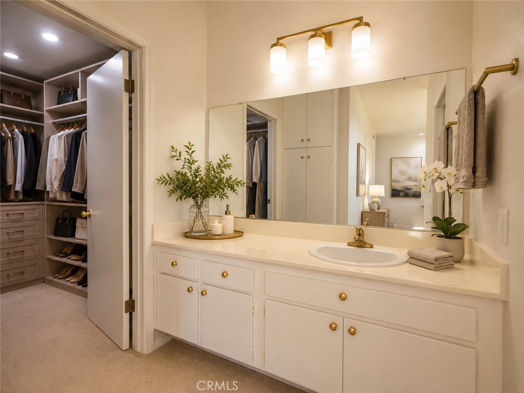 14144 Dickens 310 Property Photo 20