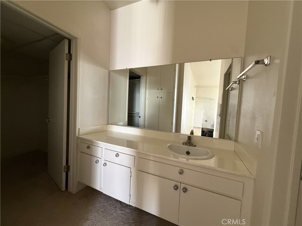 14144 Dickens 310 Property Photo 21