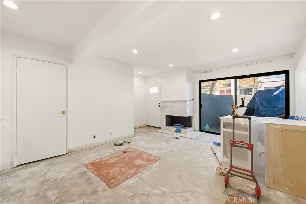 1175 Tivoli 73 Property Photo 3
